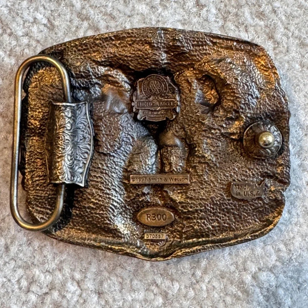 Vintage Smith & Wesson Leaders Stand Alone Elephant Belt Buckle 1997 USA